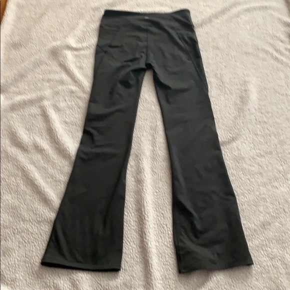 FABLETICS dark grey wide legged workout pants⭐️ - Picture 4 of 4